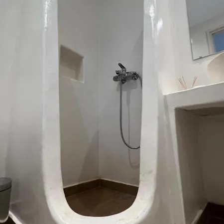 Cozy Mykonian In 阿诺梅拉